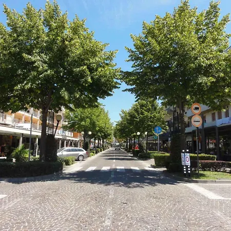 아파트 In 38358 *